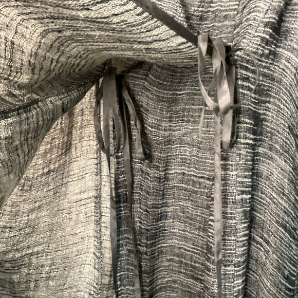 EILEEN FISHER Organic Linen Gauze Strata Wrap Top w/ Silk Ties Sz M - Picture 8 of 11
